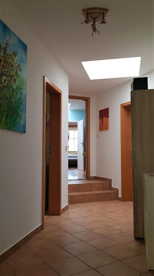 Gaestewohnung 4-Raum Wohnung Fuer 2-8 Personen Zwickau Exteriör bild